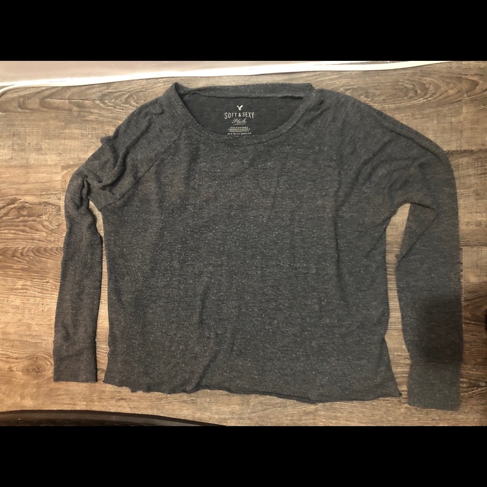 AMERICAN EAGLE GREY LONG SLEEVE
